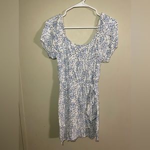Blue and white dress size small floral